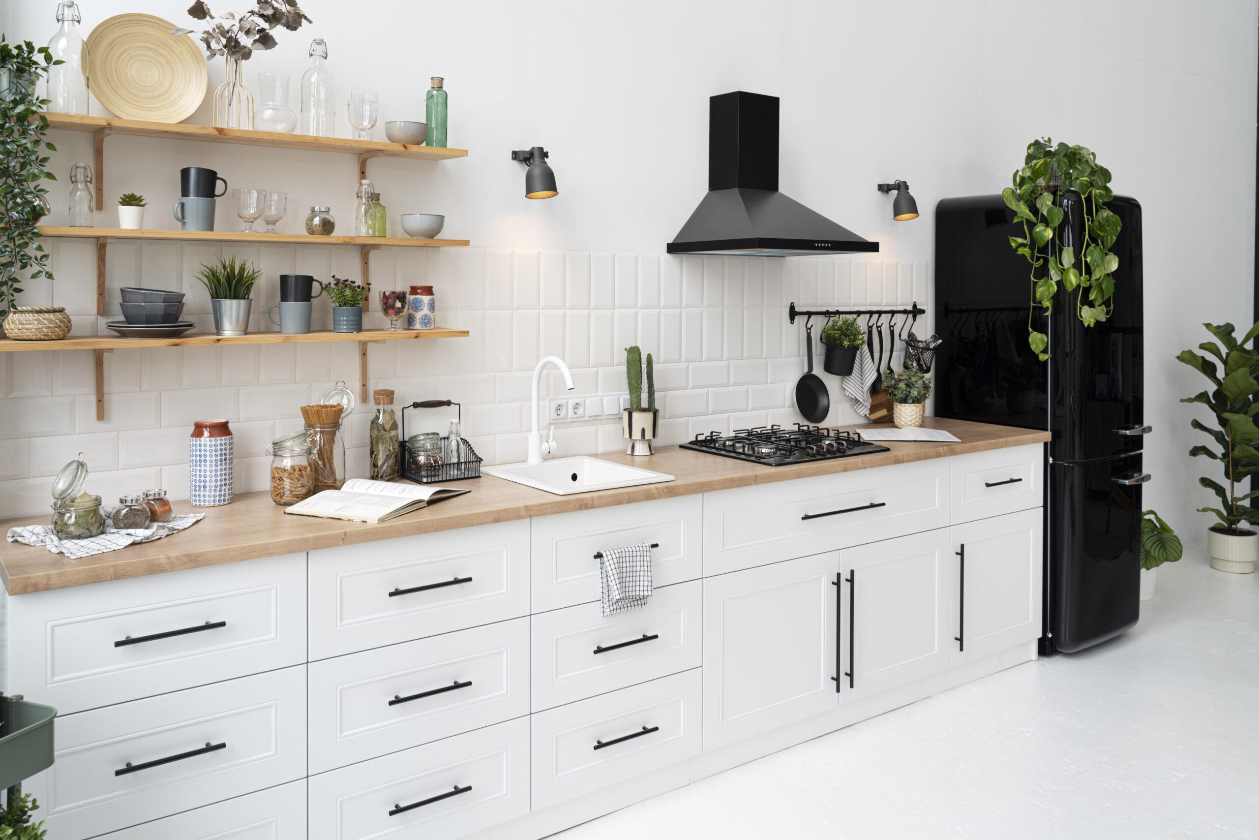 5 Signs That It's Time To Upgrade Your Kitchen Cabinets